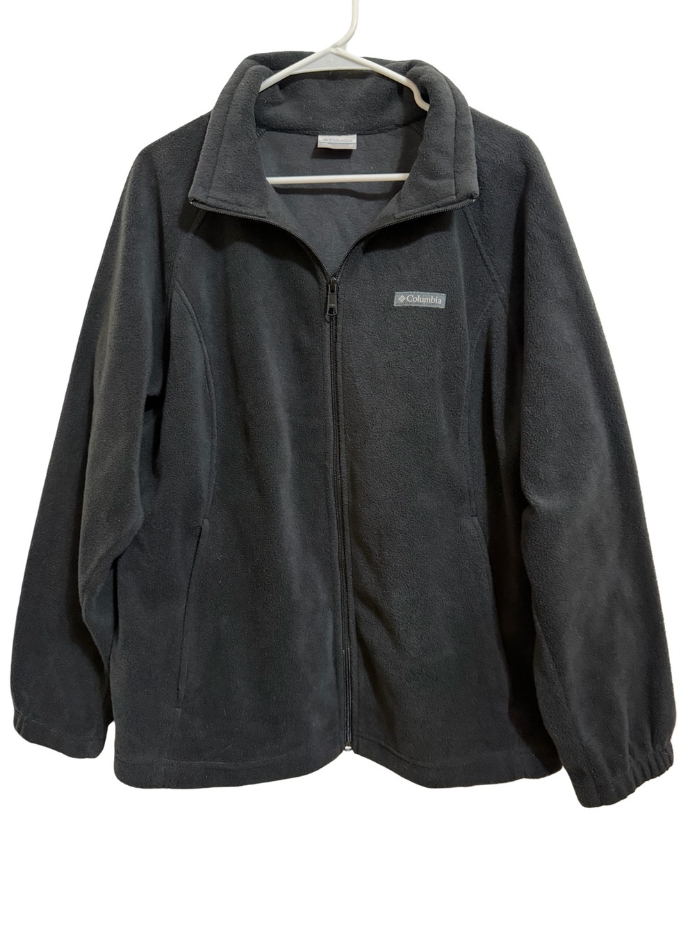 Columbia Women’s Black Fleece Full-Zip Jacket
